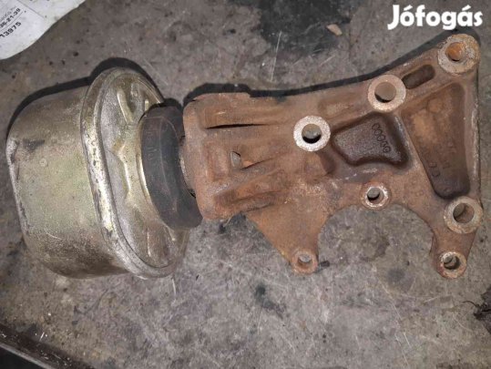 Volkswagen Transporter T4 91-03 Jobb Motortartó Bak