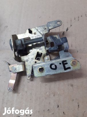 Volkswagen Transporter T4 91-03 Jobb Tolóajtó Zárszerkezet