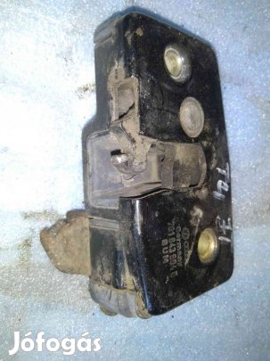 Volkswagen Transporter T4 91-03 Jobb Tolóajtó Zárszerkezet