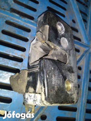 Volkswagen Transporter T4 91-03 Jobb Tolóajtó Zárszerkezet