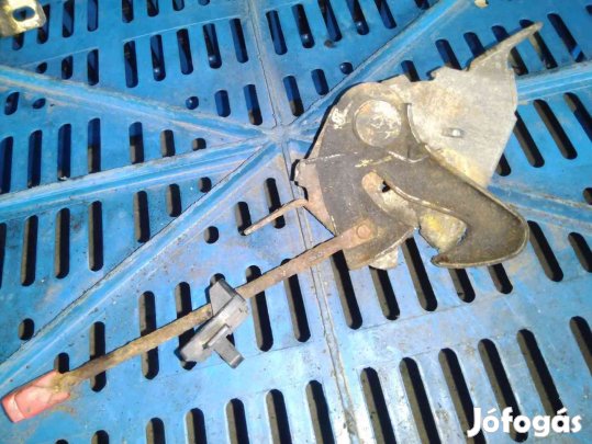 Volkswagen Transporter T4 91-03 Motorháztető Zárszerkezet