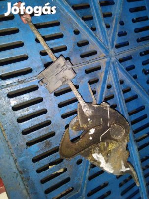 Volkswagen Transporter T4 91-03 Motorháztető Zárszerkezet