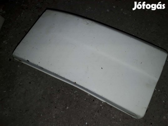 Volkswagen Transporter T4 91-96 Jobb Első Lámpa Alatti Burkolat