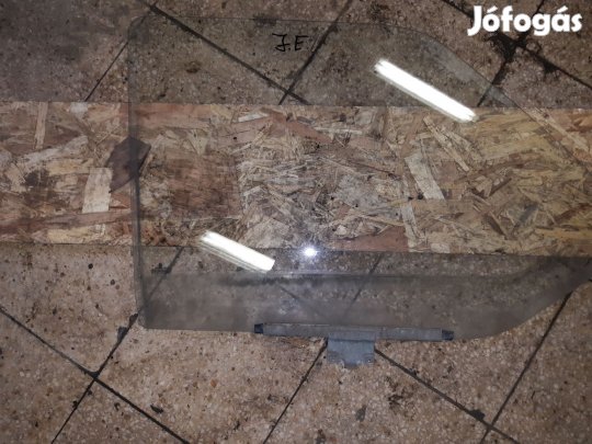 Volkswagen Transporter T4 91-96 Jobb Első Lejáró Ablaküveg