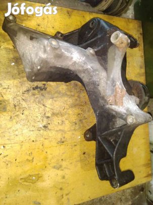 Volkswagen Transporter T4 96-03 Kormányszervó Szivattyú Tartó Bak -