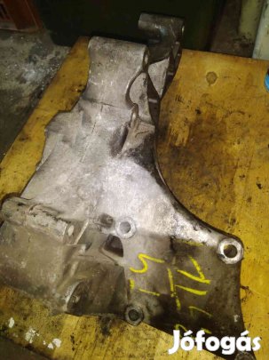 Volkswagen Transporter T4 96-03 Kormányszervó Szivattyú Tartó Bak -