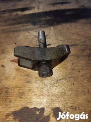Volkswagen Transporter T4 96-03 Porlasztó Leszorító