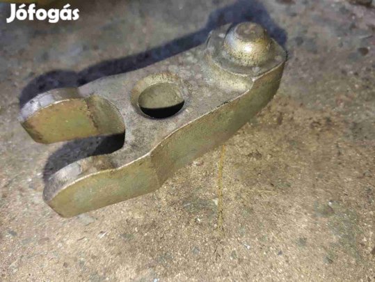 Volkswagen Transporter T4 96-03 Porlasztó Leszorító