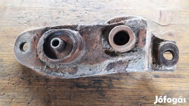 Volkswagen Transporter T4 98-03 Bal Első Lengéscsillapító Tartó