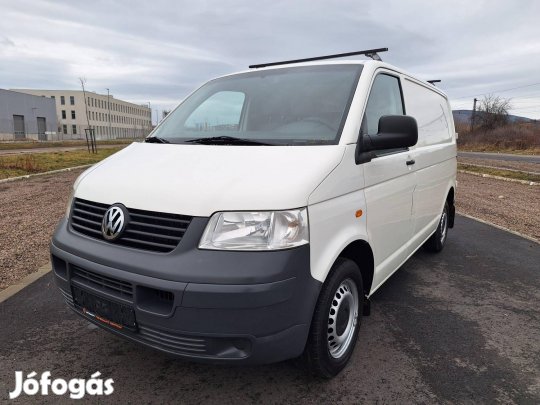 Volkswagen Transporter T5 1.9 TDI