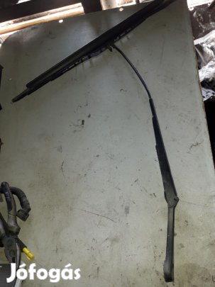 Volkswagen Transporter T5 Bal Első Ablaktörlő Kar