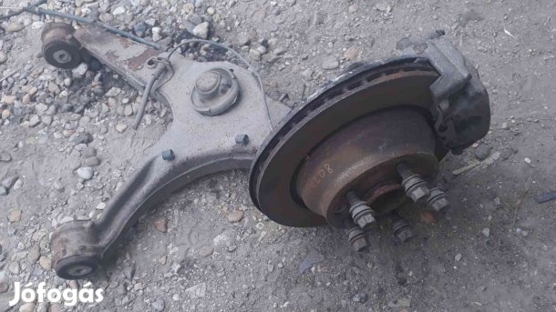 Volkswagen Transporter T5 Bal Hátsó Lengőkar + Csonkállvány