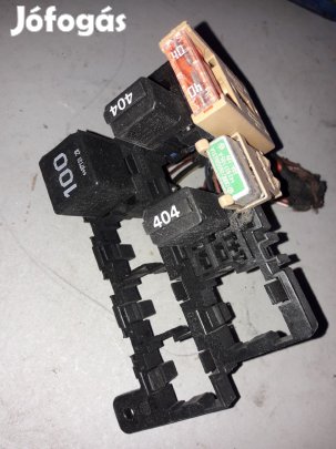 Volkswagen Transporter T5 Biztosítéktábla / Relé Tábla