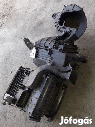 Volkswagen Transporter T5 Fűtés Box