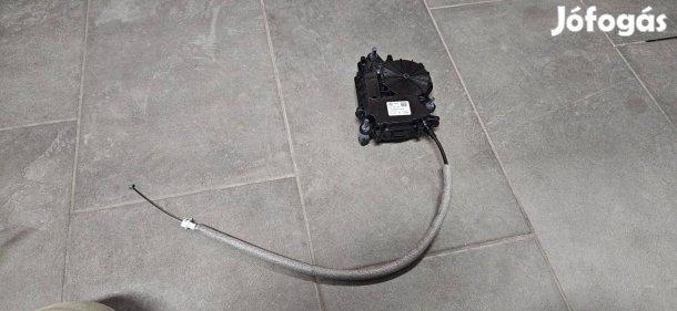 Volkswagen VW Transporter T7 Multivan Caravelle gyári hátsóajtó zár