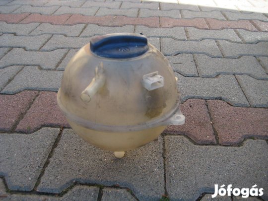 Volkswagen VW transporter T4 Multivan, Caravelle kiegyenlítő tartály