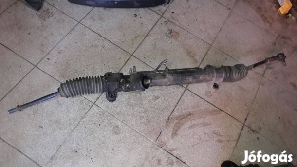 Volkswagen VW transporter T4 Multivan, Caravelle szervós kormánymű