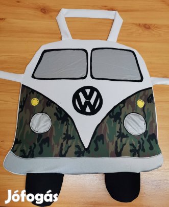 Volkswagen autó farsangi jelmezek