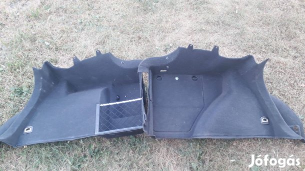Volkswagen bora csomagtér kárpit pár fekete