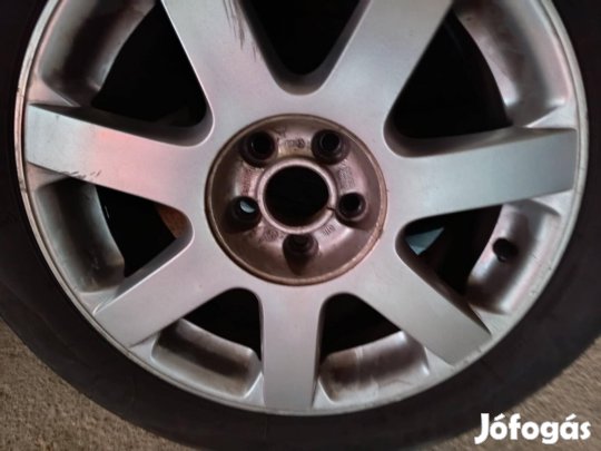 Volkswagen gyári alufelni szett nyári gumival