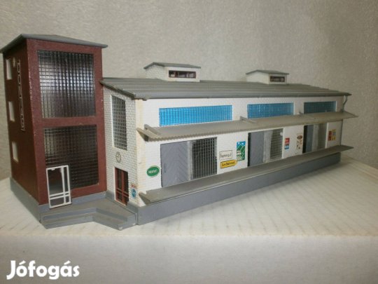 Vollmer - modern teherállomás raktár + iroda -H0 - (F-1)