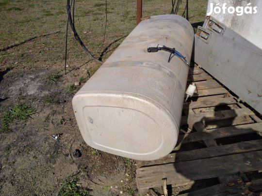 Volvo FH üzemanyag tank