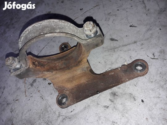 Volvo S40 04-12 Jobb Féltengely Tartó Bak