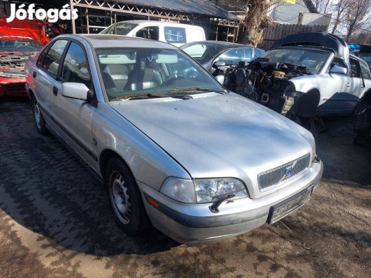 Volvo S40 karosszéria elemei