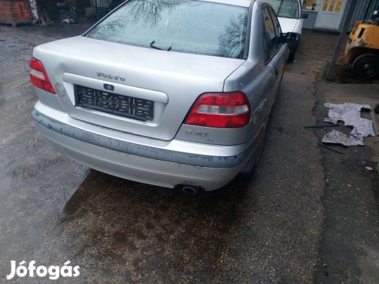 Volvo S40 karosszéria elemei