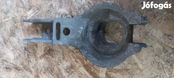 Volvo S60 S80 V70 XC70 Bal hátsó alsó lengőkar 2636