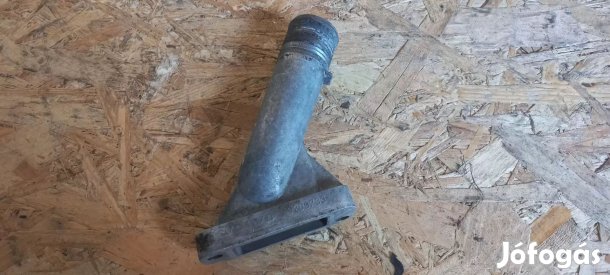 Volvo S80 2.8 T6 98- Bal felső vízcső csonk 1906