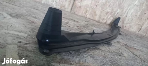 Volvo S80 98- Szélvédő levélfogórács levélrács alatt tálca rács 2577