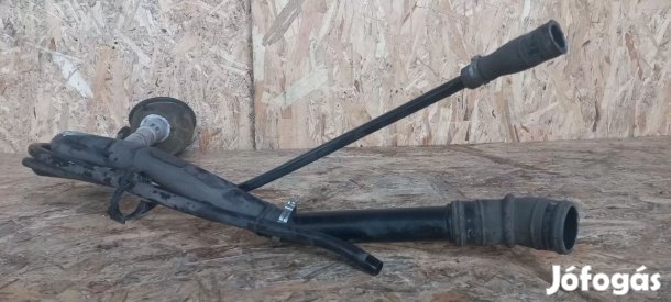 Volvo S80 98- Üzemanyagtartály üzemanyag tank beöntő betöltő cső 2556