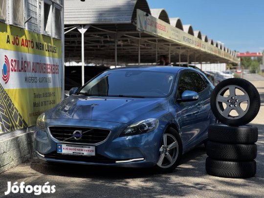 Volvo V40 1.6 D [D2] Momentum Powershift ITT és...