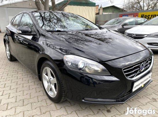 Volvo V40 1.6 T2 Kinetic LED.Digit Klíma.Multik...