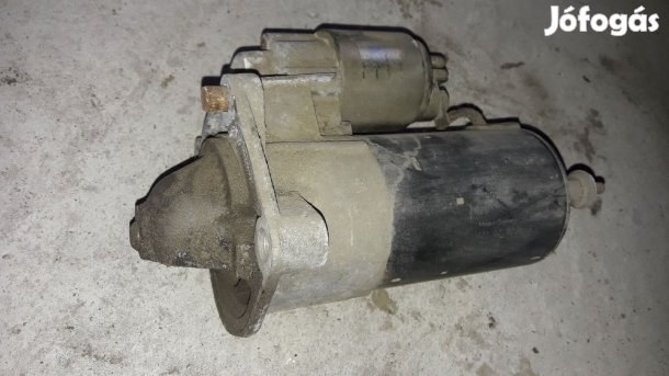 Volvo V40 Önindító