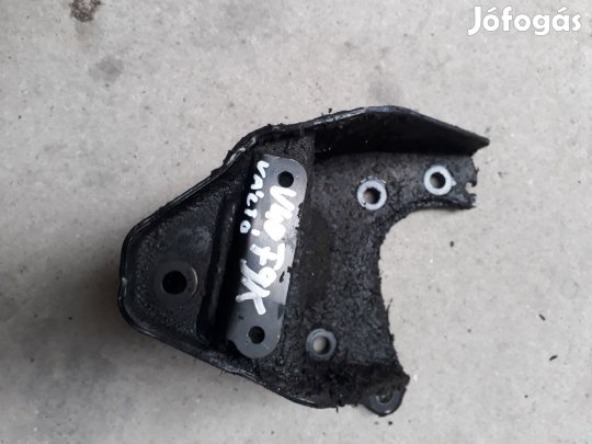 Volvo V40 Váltótartó Bak