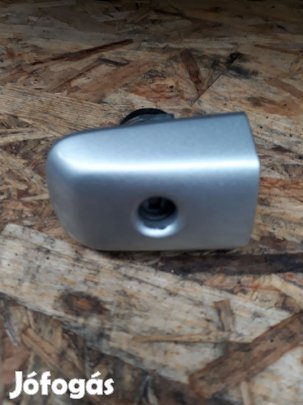 Volvo V50 Bal Első Ajtó Zárbetét