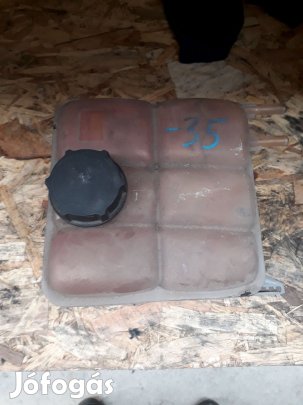 Volvo V50 Kiegyenlítő Tartály