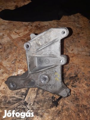 Volvo V50 Motortartó Bak