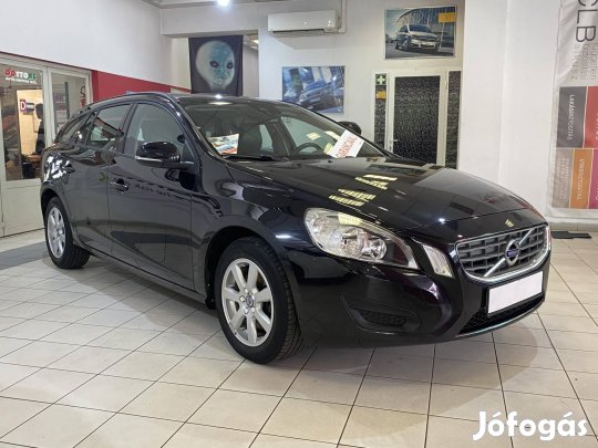 Volvo V60 1.6 D [D2] Kinetic 1év Garancia-Bőr-V...
