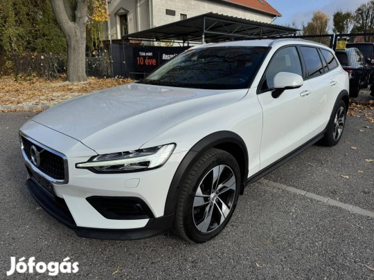 Volvo V60 2.0 D [D4] Cross Country AWD Geartron...