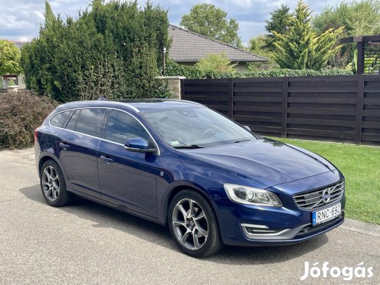 Volvo V60 2.0 D [D4] Ocean Race Geartronic Auto...