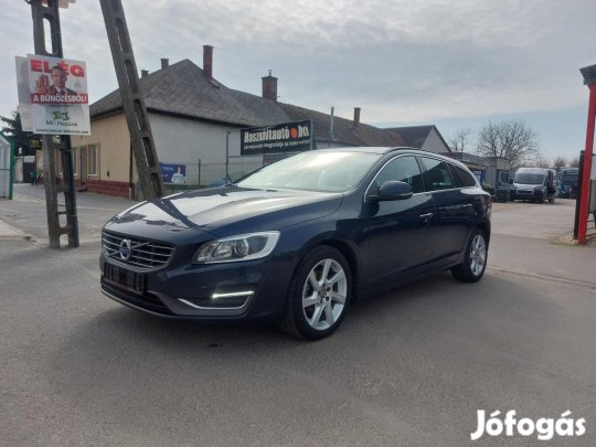 Volvo V60 2.0 D [D4] Summum Nagyon szép állapot...