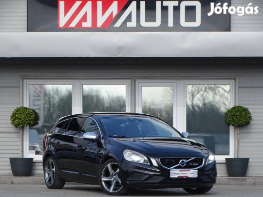 Volvo V60 2.4 D [D5] AWD R-Design Geartronic FR...