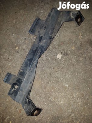 Volvo V70 Bal Első Lámpa Tartó Konzol