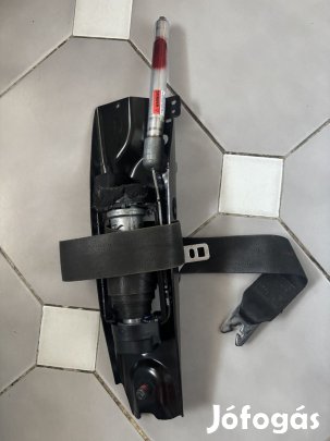 Volvo V70, XC70, S80 bal első biztonsági öv 39811479