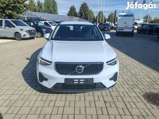 Volvo XC40 2.0 [B3] Mhev Essential DCT Több Szí...