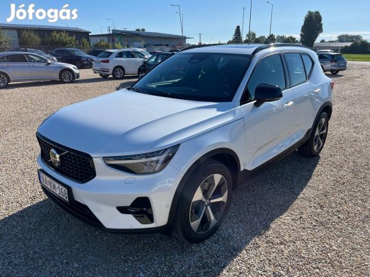Volvo XC40 2.0 [B4] Mhev Ultimate Dark DCT Pano...