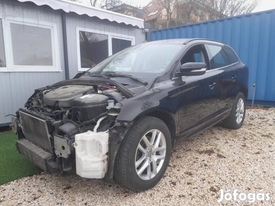 Volvo XC60 2.0 [D4] Momentum Geartronic mo-i. 1...